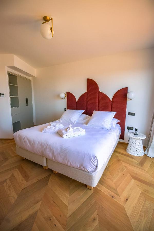 Hotel & Spa Rocabella LʼÎle-Rousse Екстериор снимка