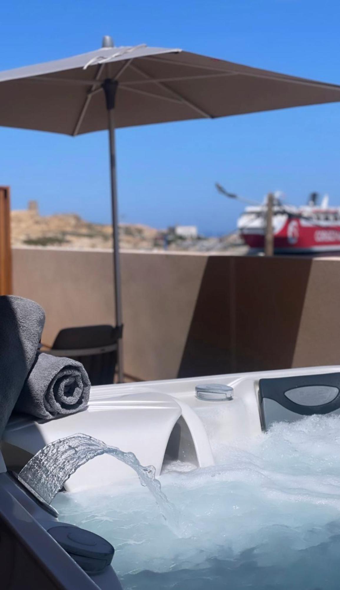 Hotel & Spa Rocabella LʼÎle-Rousse Екстериор снимка