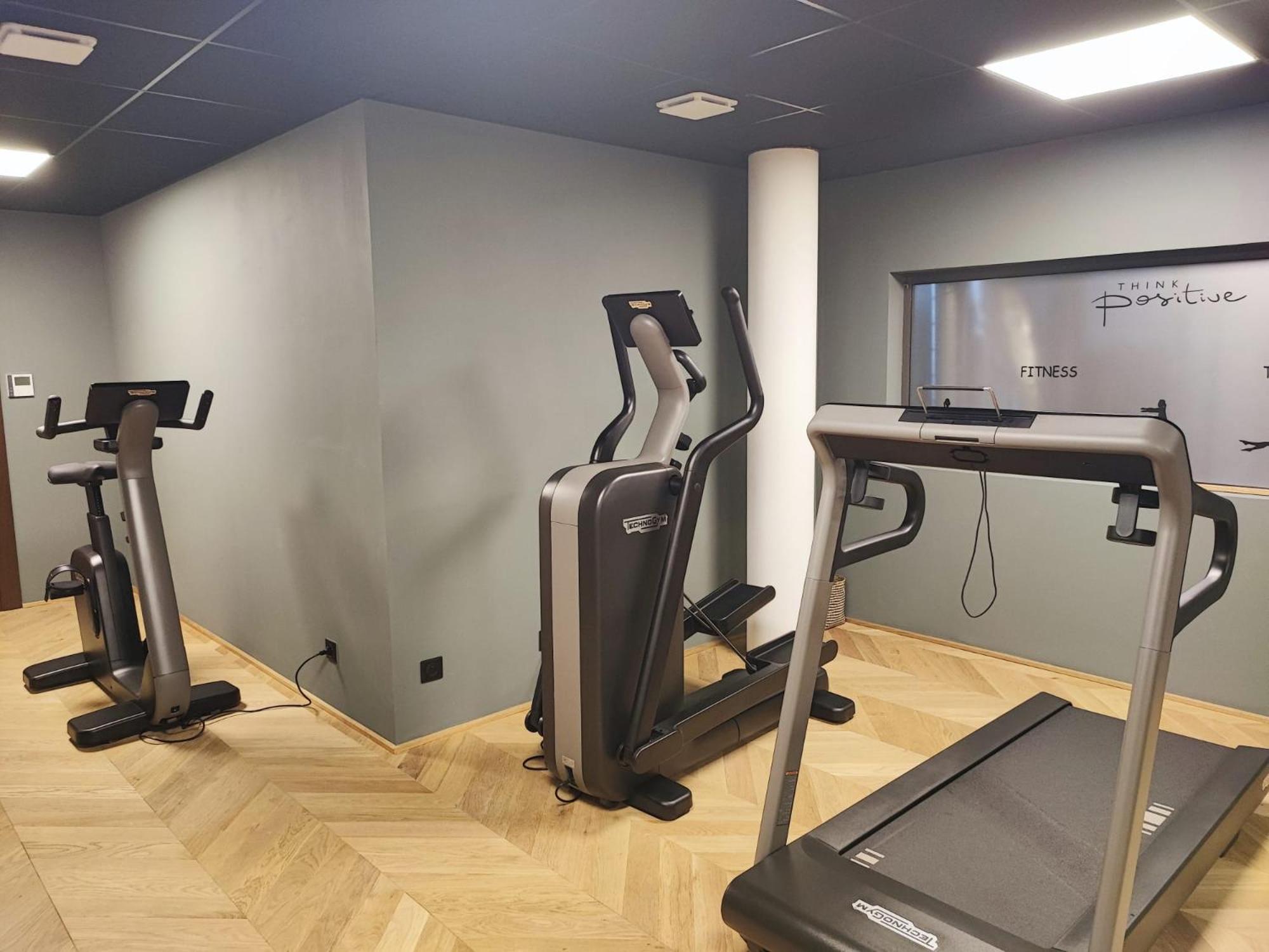Hotel & Spa Rocabella LʼÎle-Rousse Екстериор снимка